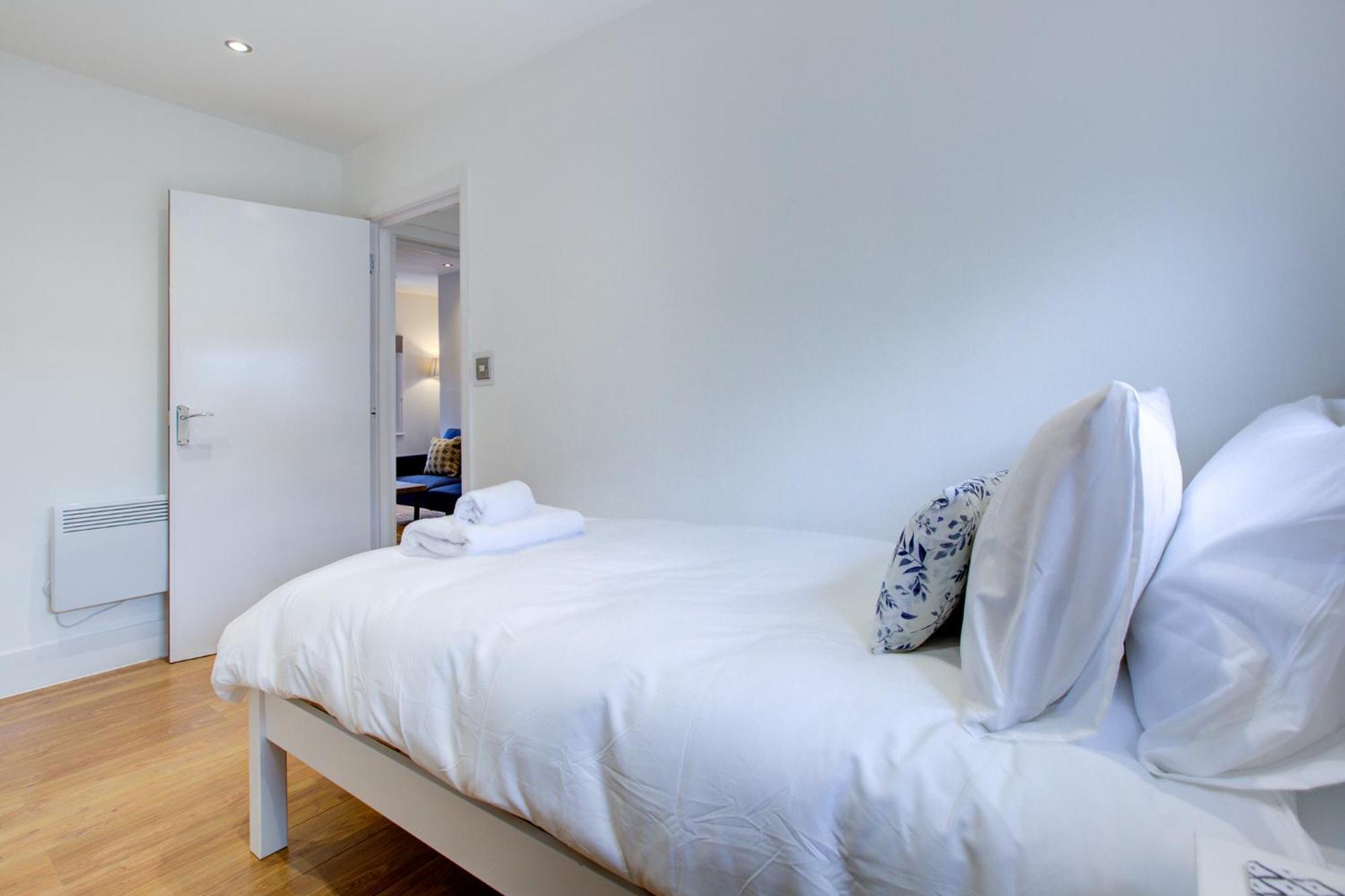 Wonderful Two-Bedroom Apartment Londen Buitenkant foto